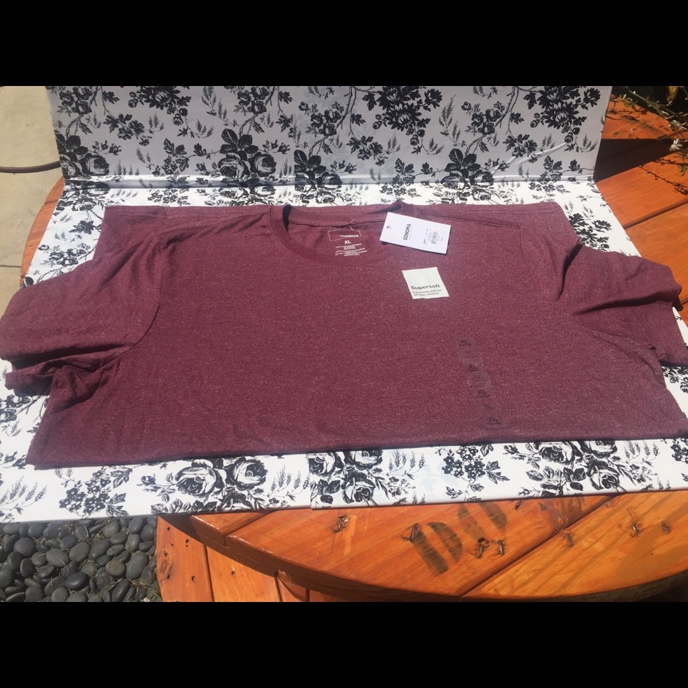 Men’s Sonoma XL Burgundy T-Shirt